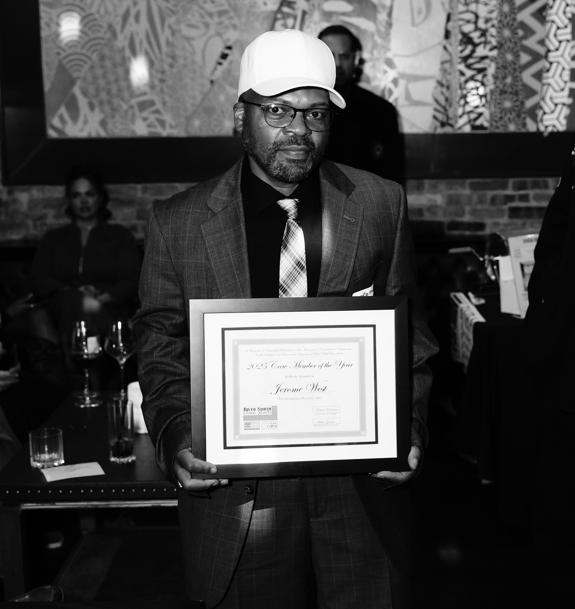 Jerome with CertificateDSC00021